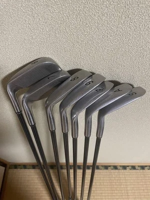 Dunlop Hybrid Autofocus Iron Set 7pcs 6-PW, AW, SW Graphite Flex R - Image 1 of 4