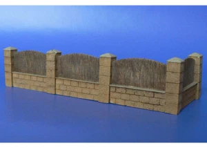 Hauler 1/72 Fence with Underpinning - Picture 1 of 1