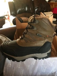 Hi-Tec Snow Peak 200 WP Insulated Boots for Men  Size 8 Tan/Black - Picture 1 of 4