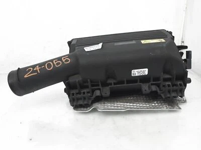 Mercedes-Benz C300 2015-2018 2,0 L turbo admisión de aire filtro caja Foto 1 de 4