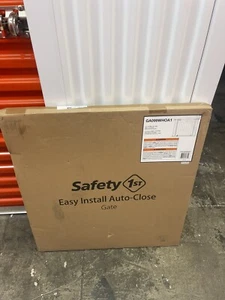 Safety 1st Easy Install Auto Close Pressure Mount 29-38" W Baby Pets Safety Gate - Picture 1 of 1