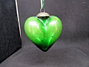 Vintage Deutsche Kugel Weihnachten grünes Herz - Glas Ornament - Bronze Top - Bild 1 von 12