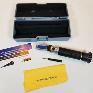 Portable Refractometer with Accessories & Case - Picture 1 of 6