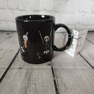 Tag Skeleton And Candy Heat Changing Mug in Ceramic Black - Picture 1 of 6
