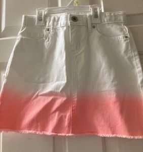 CHILDREN'S PLACE WHITE & PINK OMBRE' DENIM 5 POCKET SKIRT-GIRL'S SIZE 8 - Picture 1 of 3