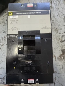 Square D Q4L3250 circuit breaker  3pole 250amp 240v - Picture 1 of 4