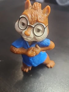 2011 McDonald's Happy Meal Toy Simon Alvin and the Chipmunks - Picture 1 of 4