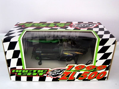 Arctic Cat 1999 ZL 500 Diecast 1:18 Scale L/E Snowmobile w/Box & Display Inside - Image 1 of 4