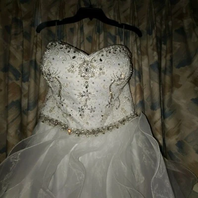 Свадебное платье - Изображение 1 из 4