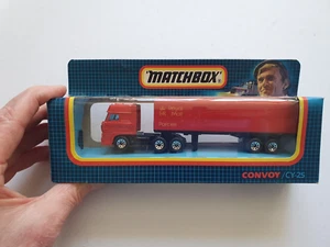 MATCHBOX CONVOY CY-25 DAF BOX TRUCK ROYAL MAIL PARCELS UNPUNCHED VNC - Picture 1 of 9