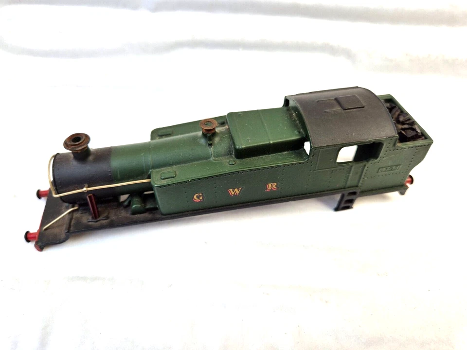 OO GAUGE GRAHAM FARISH OO GWR 2-6-2 PRAIRIE TANK NO.8103 LOCOMOTIVE METAL SHELL - Image 1 of 4