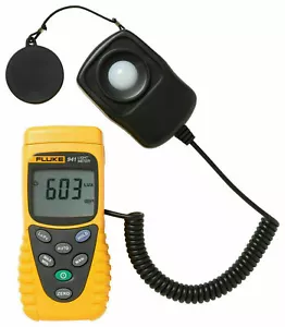 Fluke 941 Measuring Range Up to 20,000 Light Meter illuminance Meter & Detector - Picture 1 of 2
