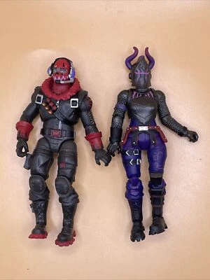 Fortnite 猛禽(低)和深红色骑士 4 英寸人偶 [松散] 无配件 — 第 1/4 张图片