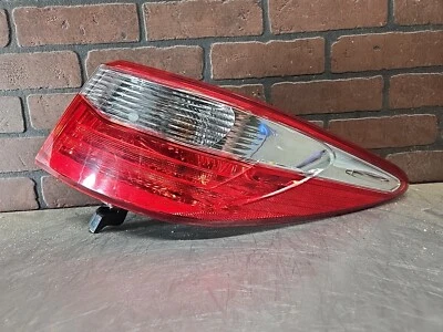 Right Passenger Tail Light Quarter Panel Fits 2015-2017 TOYOTA CAMRY OEM 0566 L - Image 1 of 4