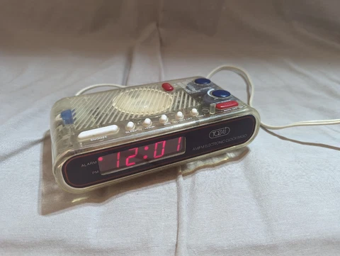 Tozai Alarm Clock Radio Clear See Through Corded Battery Vintage Cover