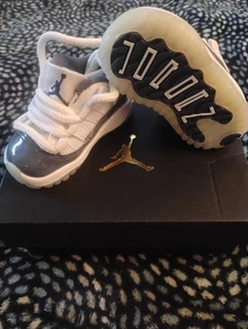 Jordan 11 Low Retro Childs Größe US 3C - Bild 1 von 2