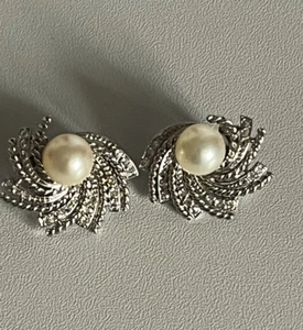 4943- Boucles d'Oreilles Clips Or Gris Perles Diamants - Imagen 1 de 4