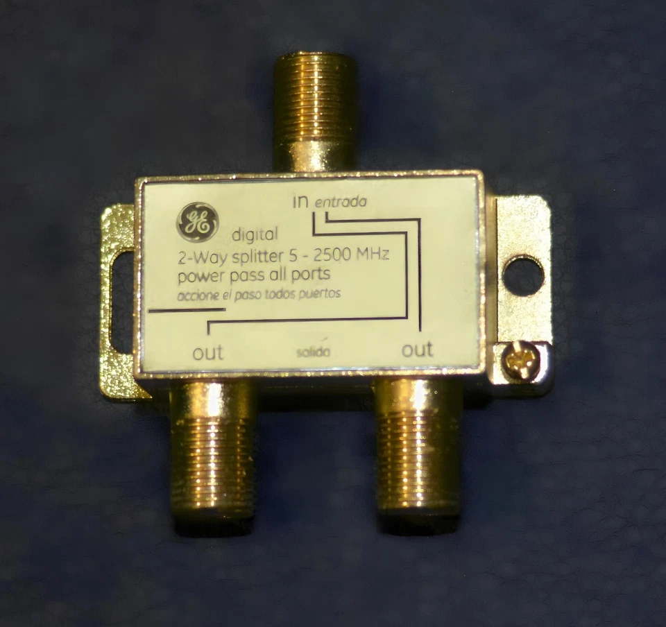 GE Digital 2 Way Splitter Pro High Definition Cable or Satellite USED - Image 1 of 1