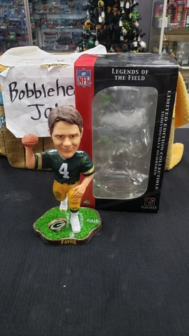 NIB BRETT FAVRE GREEN BAY PACKERS BOBBLEHEAD TURF BASE THROW GREEN JERSEY FOCO Cover