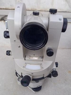 Trânsito óptico Lietz Sokkisha nº Teodolito 10C com estojo focado OK  - Imagem 1 de 4