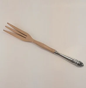 Oneida Salad Fork Serving Fork Prestige "Distinction" Pattern Wooden 1951 - Picture 1 of 4