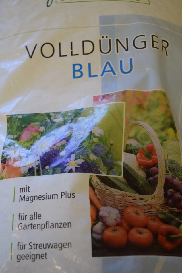 floradiso Volldünger blau 5 kg Gartendünger Universaldünger NPK8+6+7 Obst Gemüse - Bild 1 von 4