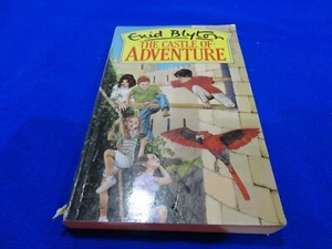 THE CASTLE OF ADVENTURE BY ENID BLYTON (SMALL PB BOOK)!! - Picture 1 of 3