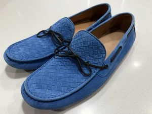 Mocassini Bottega Veneta da uomo in camoscio intrecciato con fiocco blu taglia 46 prezzo al pubblico $1.050 - Foto 1 di 17