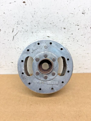 Rotor motor Yamaha HT1 90 LT2/3 100 CT2/3 175 / Conjunto volante / F136 Foto 1 de 4