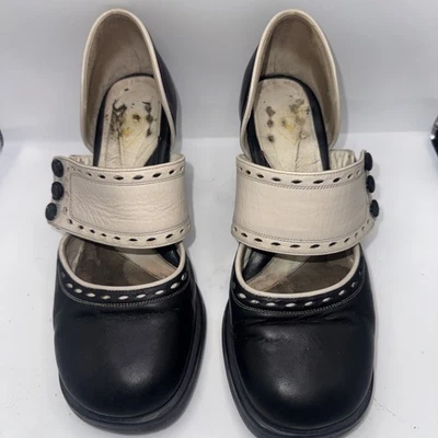 Zapatos de mujer JOHN FLUEVOG Minis ZaZa correa ancha Mary Jane negros y beige 7,5 Foto 1 de 4