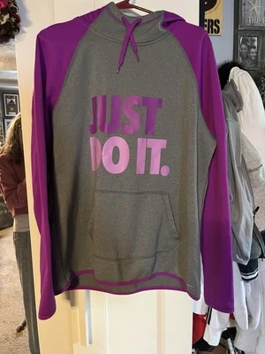 Nike Therma Fit Women's Purple And Gray Pullover Hoodie Sz L - Image 1 of 4