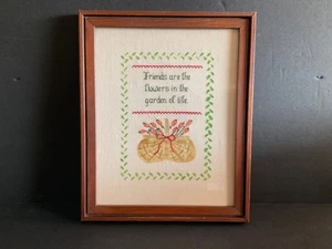 Fertig gerahmt 9 x 11 Kreuzstich "Freunde sind die Blumen im Garten" - Bild 1 von 5