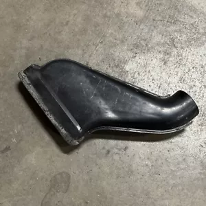 1977-1984 Porsche 911 SC Air Vent Duct - Picture 1 of 3