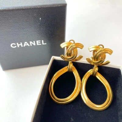 CHANEL Gold Plated CC Logos Ring Swing Vintage Clip Ohrringe #521c Rise-on - Bild 1 von 4