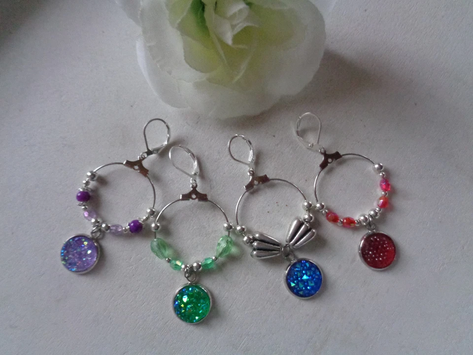 Ohrbrisuren mit Creolen silber    4 verschiedene Varianten auswählbar - Bild 1 von 1