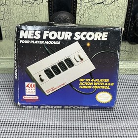 1990 NINTENDO NES FOUR SCORE FOUR PLAYER MODULE ACCESSORY Damaged Box