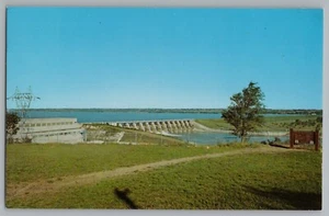 Gavin's Point Dam Missouri River Nebraska South Dakota Postcard 1960s - Picture 1 of 2