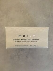 Mally Evercolor Poreless Face Defender w/ Sponge 0.46 oz full size scratched box