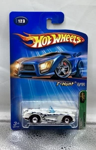 2005 Hot Wheels Treasure Hunt White 1958 Corvette New - Picture 1 of 3
