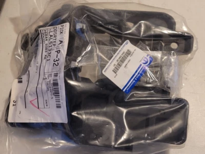 NUEVO 2019-2024 Dodge Ram HD 2500-3500 HALÓGENO KIT DE SOPORTE DE MONTAJE DE FAROS ANTINIEBLA, FABRICANTE DE EQUIPOS ORIGINALES Foto 1 de 3