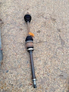 VOLVO C30 1.6 PETROL 06-10 DRIVESHAFT RIGHT NS LONG WITH BEARING OEM - Picture 1 of 4