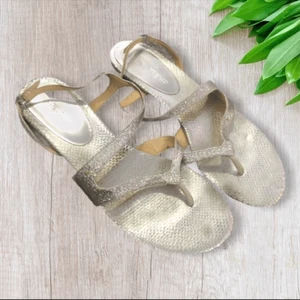 Ivanka Trump Silver Sandals 9.5 M - Picture 1 of 6