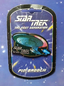Star Trek La Próxima Generación USS Enterprise D Pin Solapa Insignia Juguete Retro De Colección - Imagen 1 de 3
