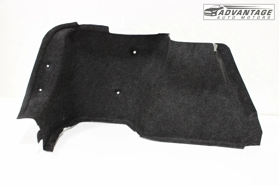 Nissan Versa 2020-2025 maletero trasero lado izquierdo cuarto panel embellecedor cubierta OEM Foto 1 de 4