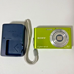 Sony Cyber shot DSC-W320 14,1 MP 4x fotocamera digitale compatta verde F/S dal Giappone - Foto 1 di 10