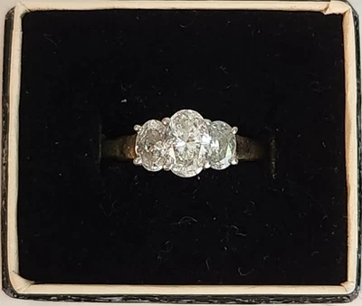 1.50 CTTW Three Stone Oval Natural Diamond Ring 14K YG Sz 7 - Image 1 of 4