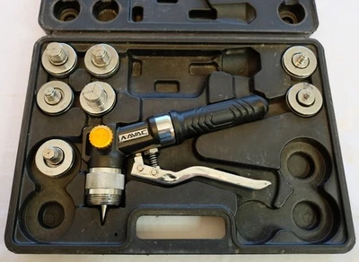 Kit expansor de tubo hidráulico NAVAC NTE11H - Usado Foto 1 de 4