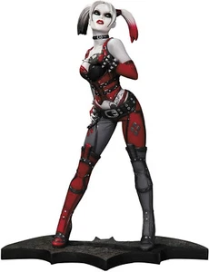 Batman: Arkham City Harley Quinn Porcelain Statue  DC. NEW - Picture 1 of 6