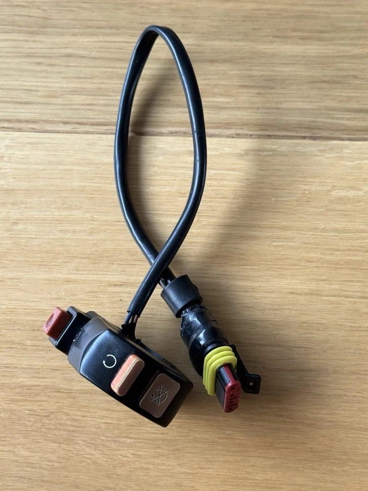 Ducati 998 748 996 916 kill switch starter button switchgear switch gear right - Image 1 of 3