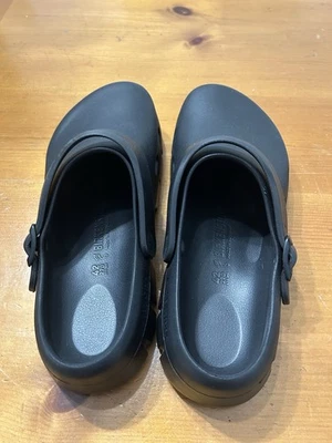 Zuecos sin cordones Birkenstock Birki's Maria, negros, talla L11 M9 Foto 1 de 4